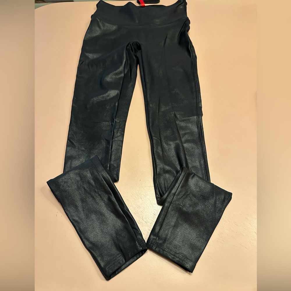 SPANX Black Faux Leather-look leggings EUC